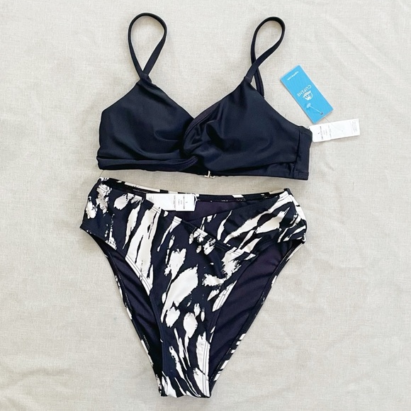 New Bikini Top & Bottoms Size Small - Picture 1 of 7